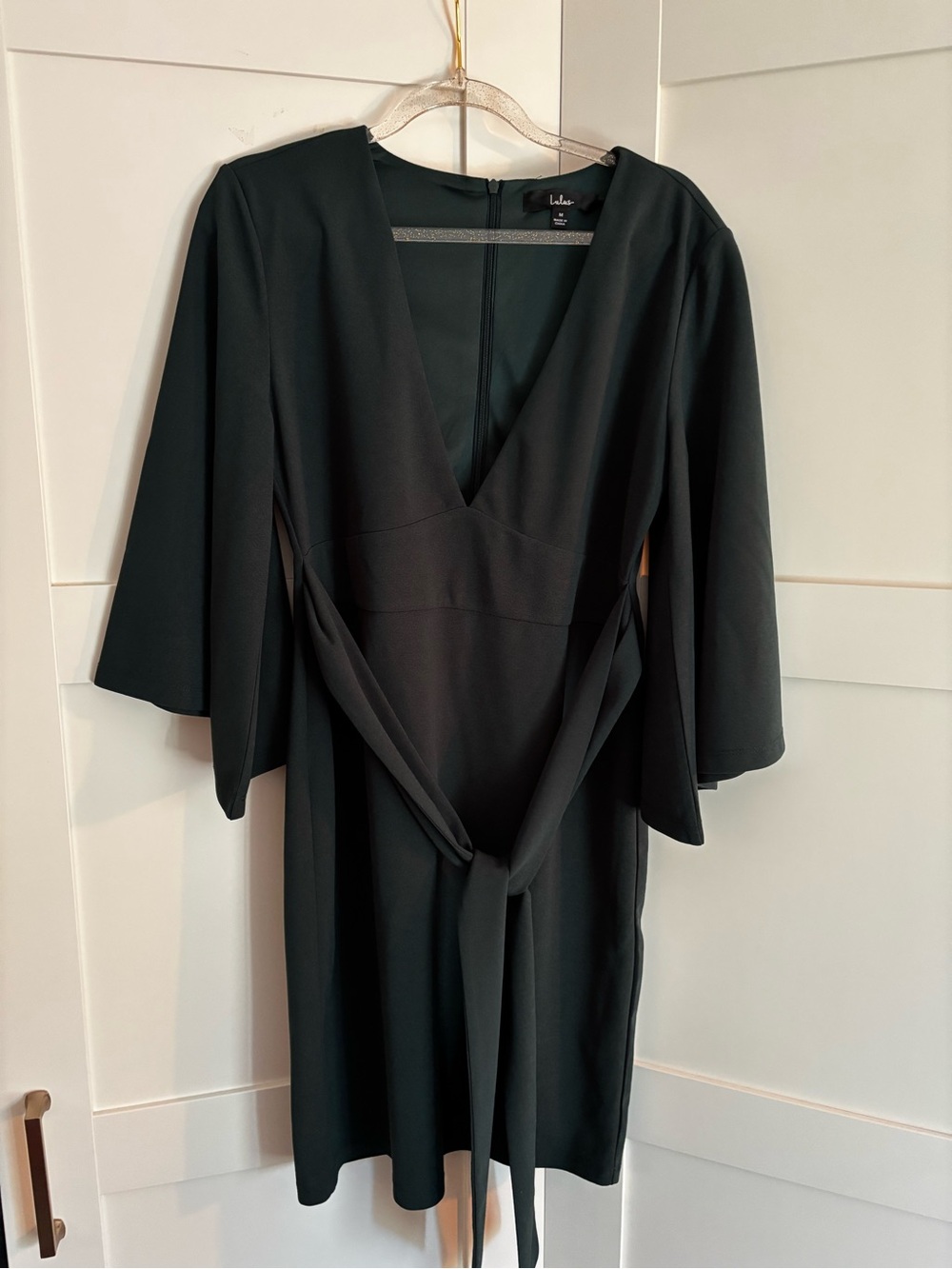 Lulu's Green V-Neck Tie-Waist Short Sleeve Dress Formal Cocktail Party Holiday